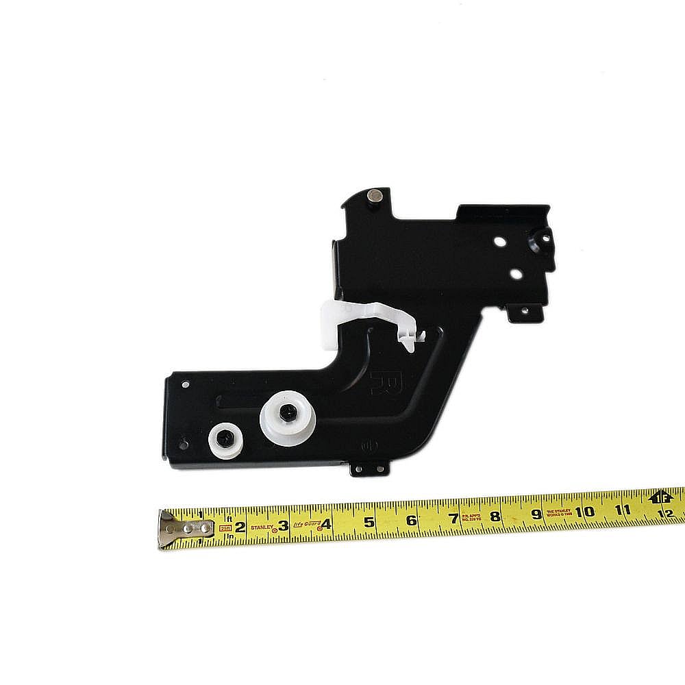 Dishwasher Door Hinge Support Bracket, Right DD82-01333A
