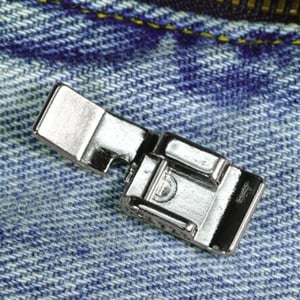 Sewing Machine Zipper Foot 611406002
