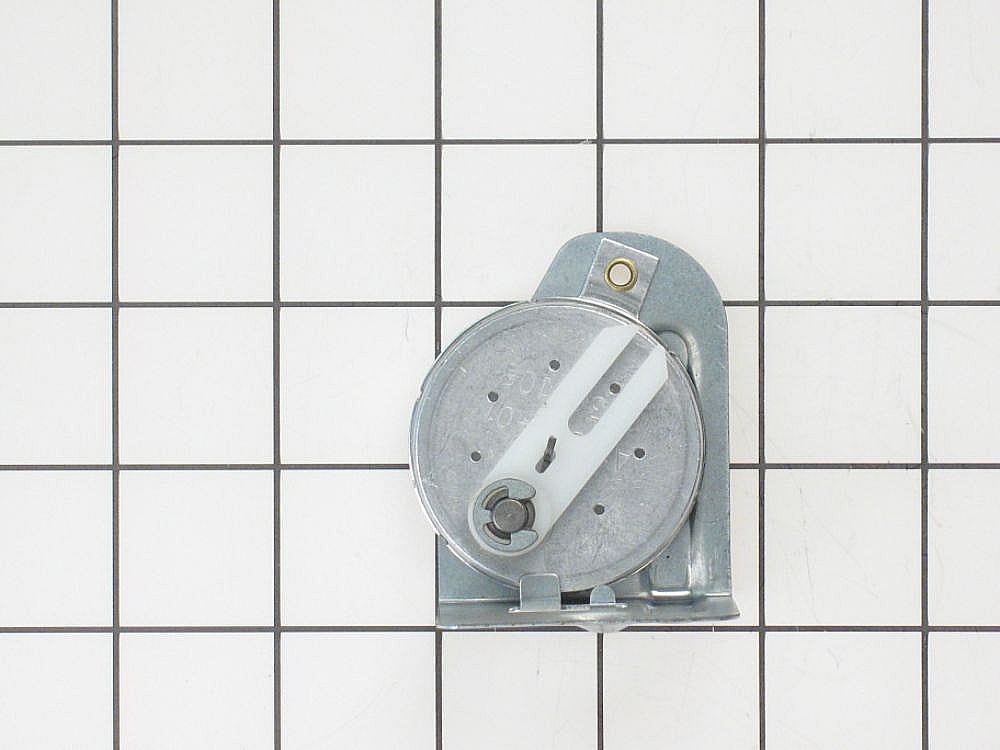 GE Part #wr9X506, Delay And Bracket | 4.10 x 4.00 x 2.10