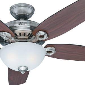 Hunter Ceiling Fan W/ Light Kit And Remote, 54-in CC5C32C65
