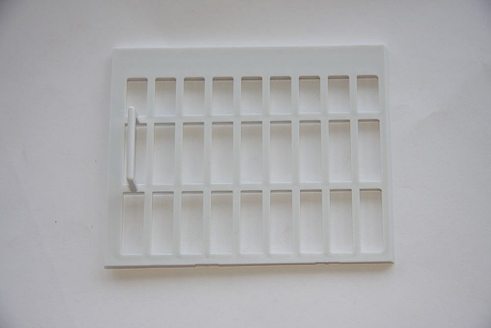 Part #wr31X10010, Refrigerator Light Bulb Grill / 6.00 x 6.00 x 0.40