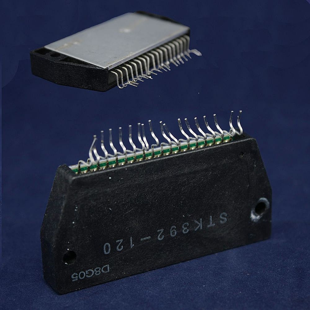 Magnavox Part #932212344682, Integrated Circuit | 1.80 x 0.60 x 2.50
