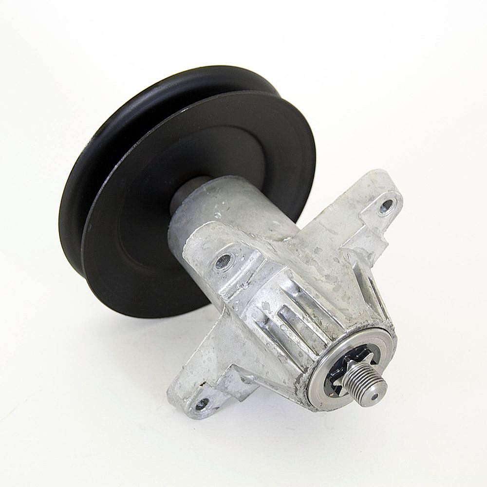 Part #918-05137, Mtd Lawn Tractor Mandrel Assembly (Replaces 618-05137) / 8.00 x 7.50 x 7.50