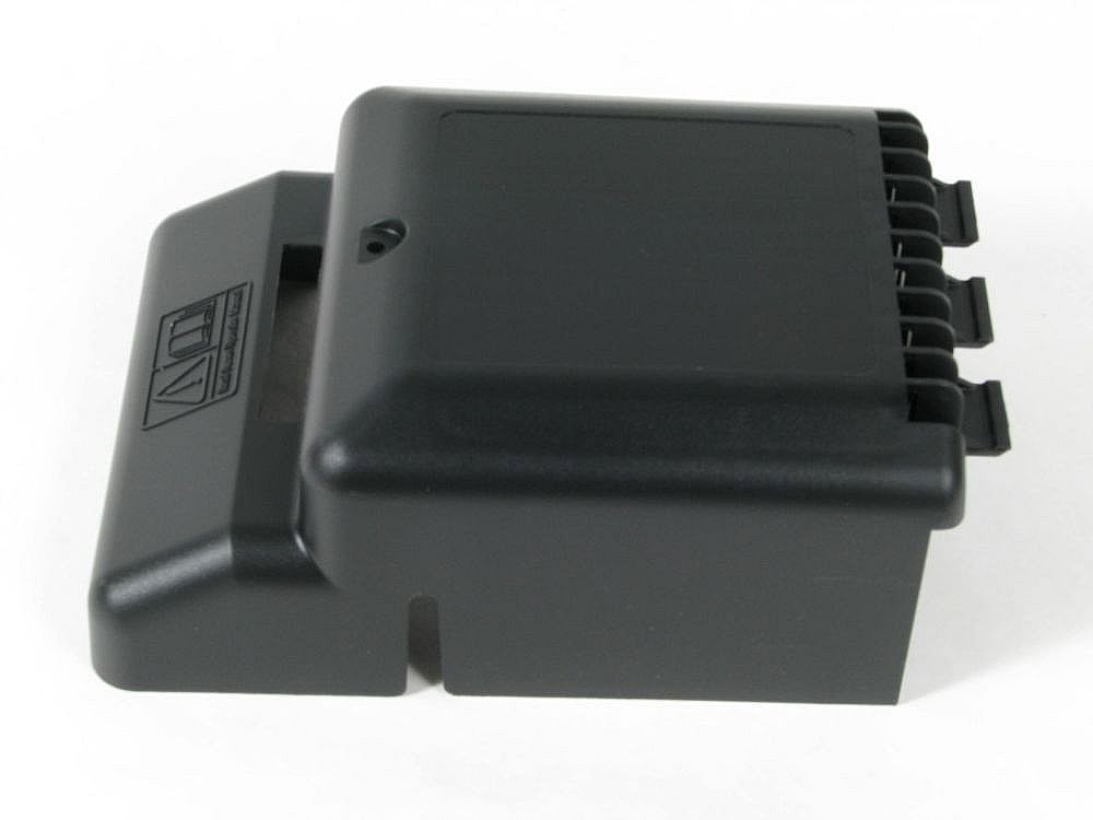 Briggs & Stratton Part #692584, Lawn & Garden Equipment Engine Air Filter Cover